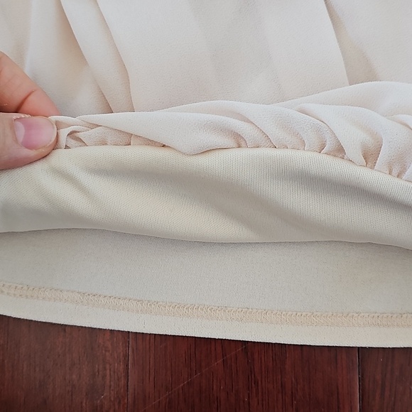 Windsor Cropped Mesh Balloon Sleeve Blouse - Picture 2 of 4